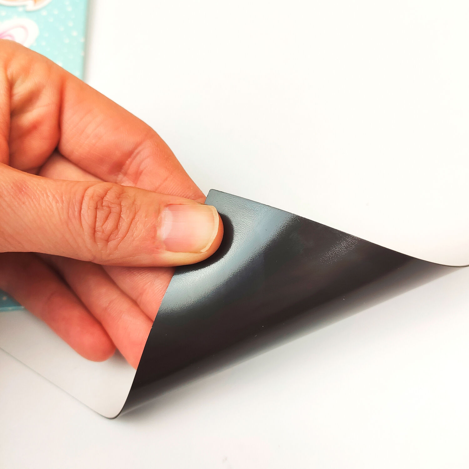 Magnetpapier Blanko, zum Bemalen und Schneiden, DIN A4, 2 Blatt Bild 2