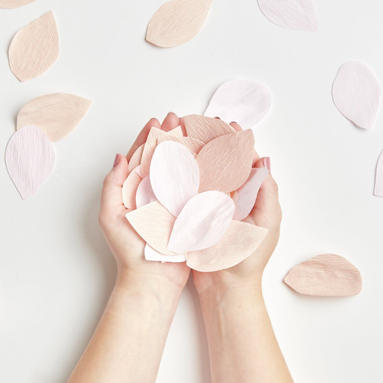 Krepp-Konfetti Rosenbltter, Rosa Mix, 20 g Bild 3