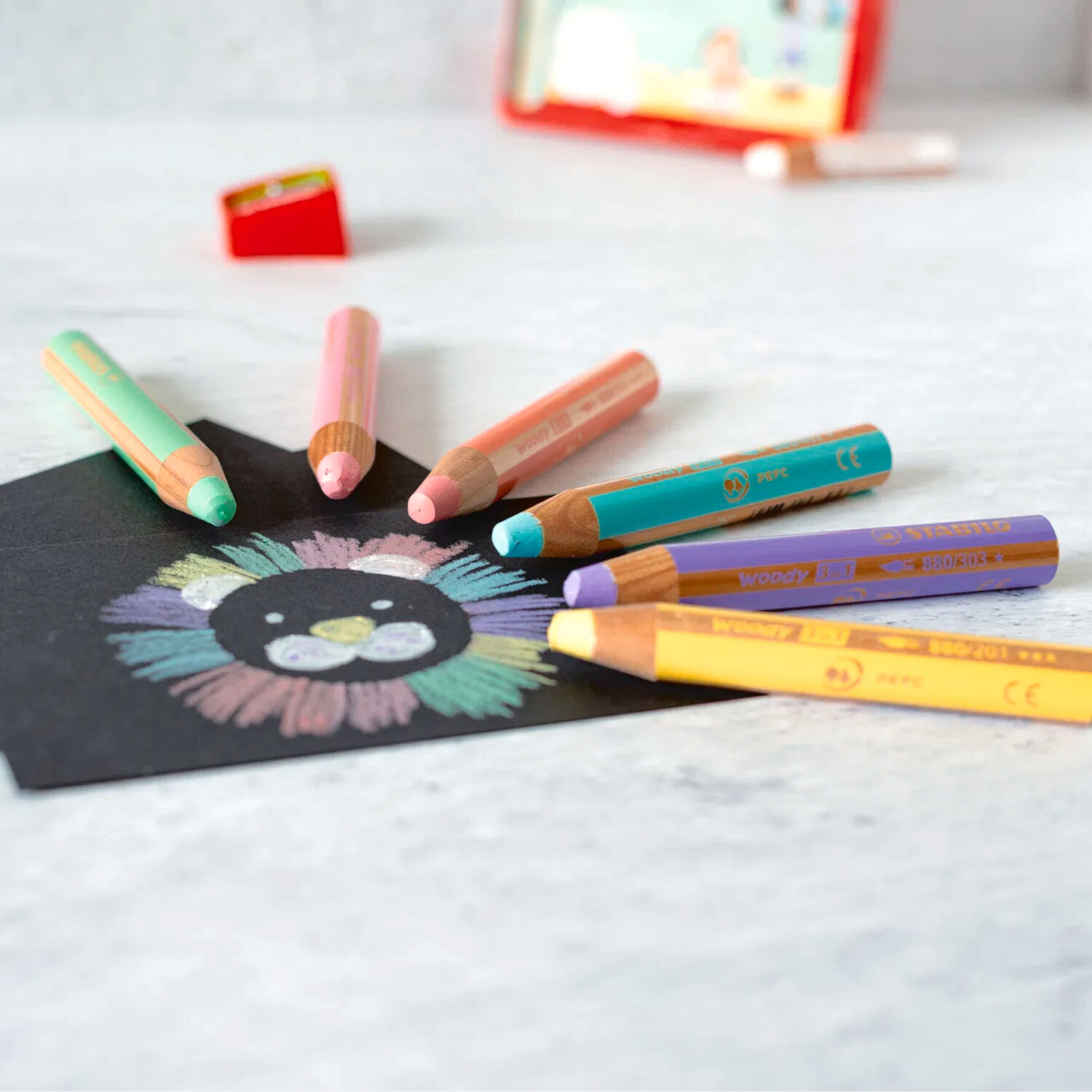 STABILO woody 3 in 1: Buntstift / Wasserfarbe / Wachsmalstift, 6er Etui Pastellfarben mit Spitzer Bild 3